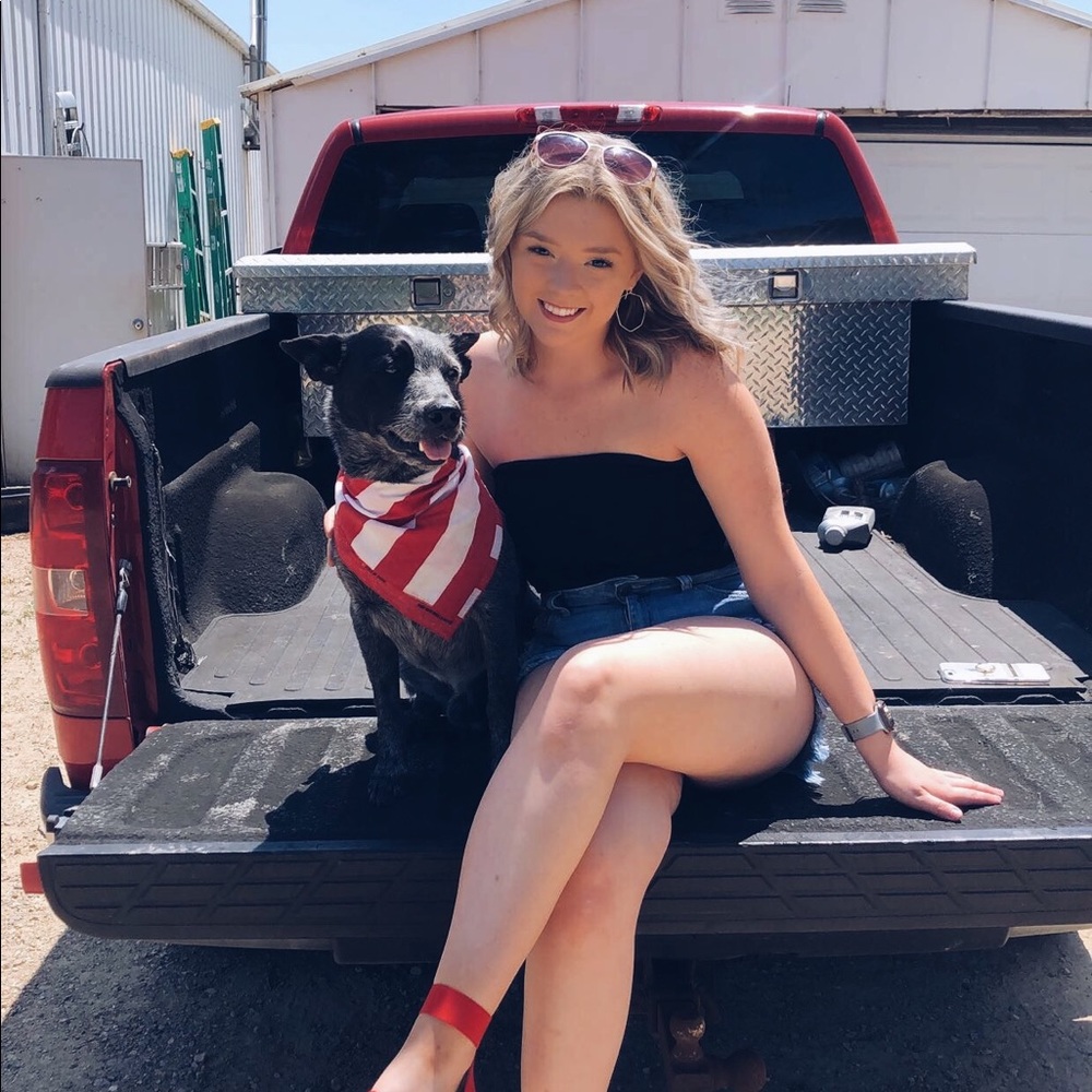 Meet your Posher, Angelica